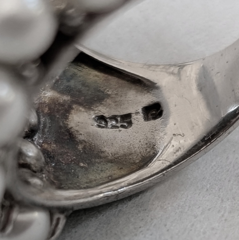 Vintage Y2K Oversized Sterling Silver Pearl Cocktail Ring- Size 5 - Picture 6 of 9